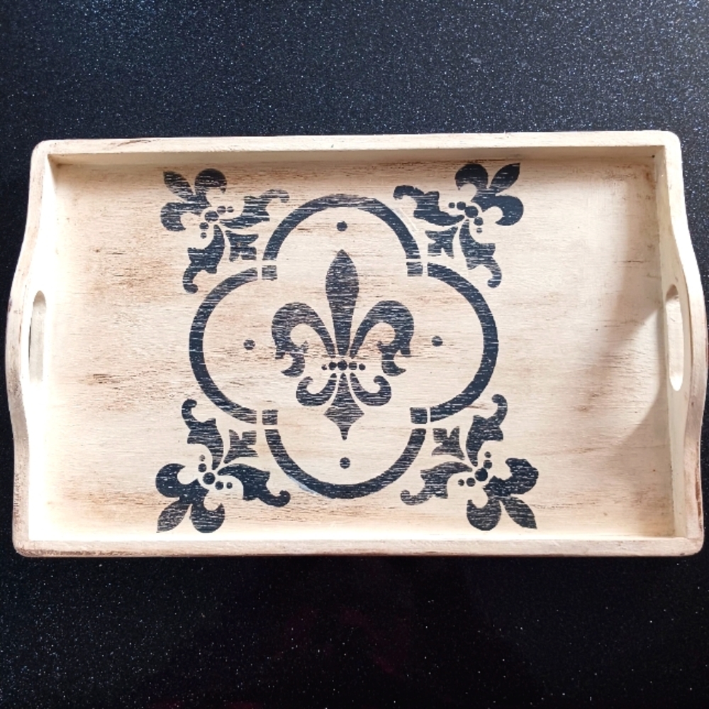 Rustic Flur-de-Lis Seving Tray.